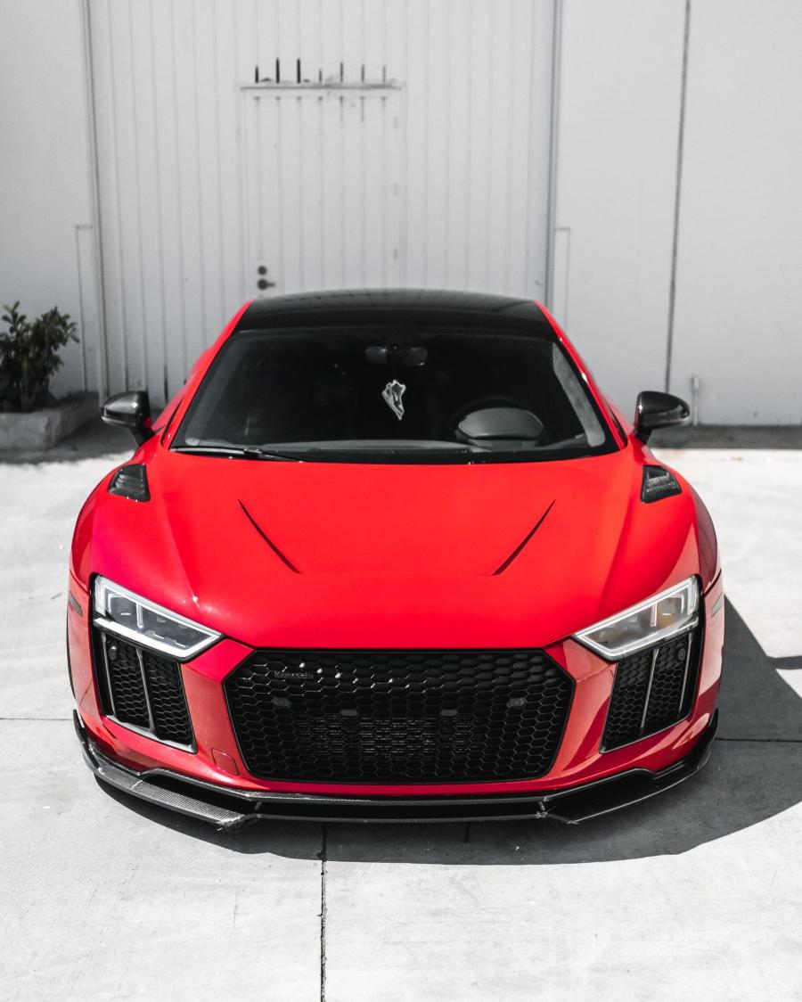  Audi R8 V10 by Impressive Wrap 2019 года  (фото 4 из 5)